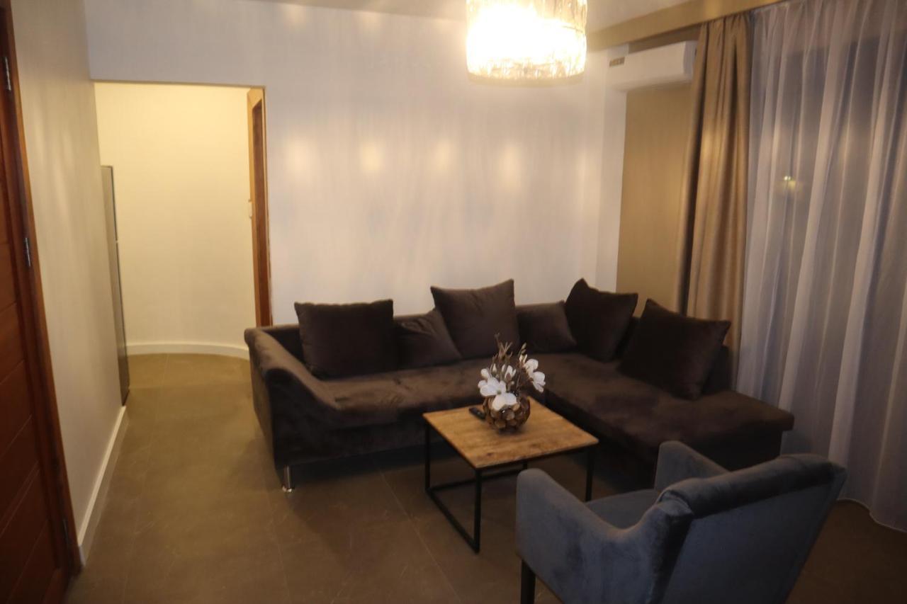 Empire Apartments Su 2 Marthastraat Paramaribo Exterior photo